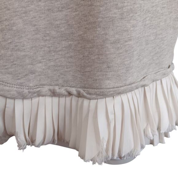 J. CREW Ruffled Sweatshirt M‎ Gray Cream Girly Preppy School Casual Boho Pleats - Picture 6 of 8